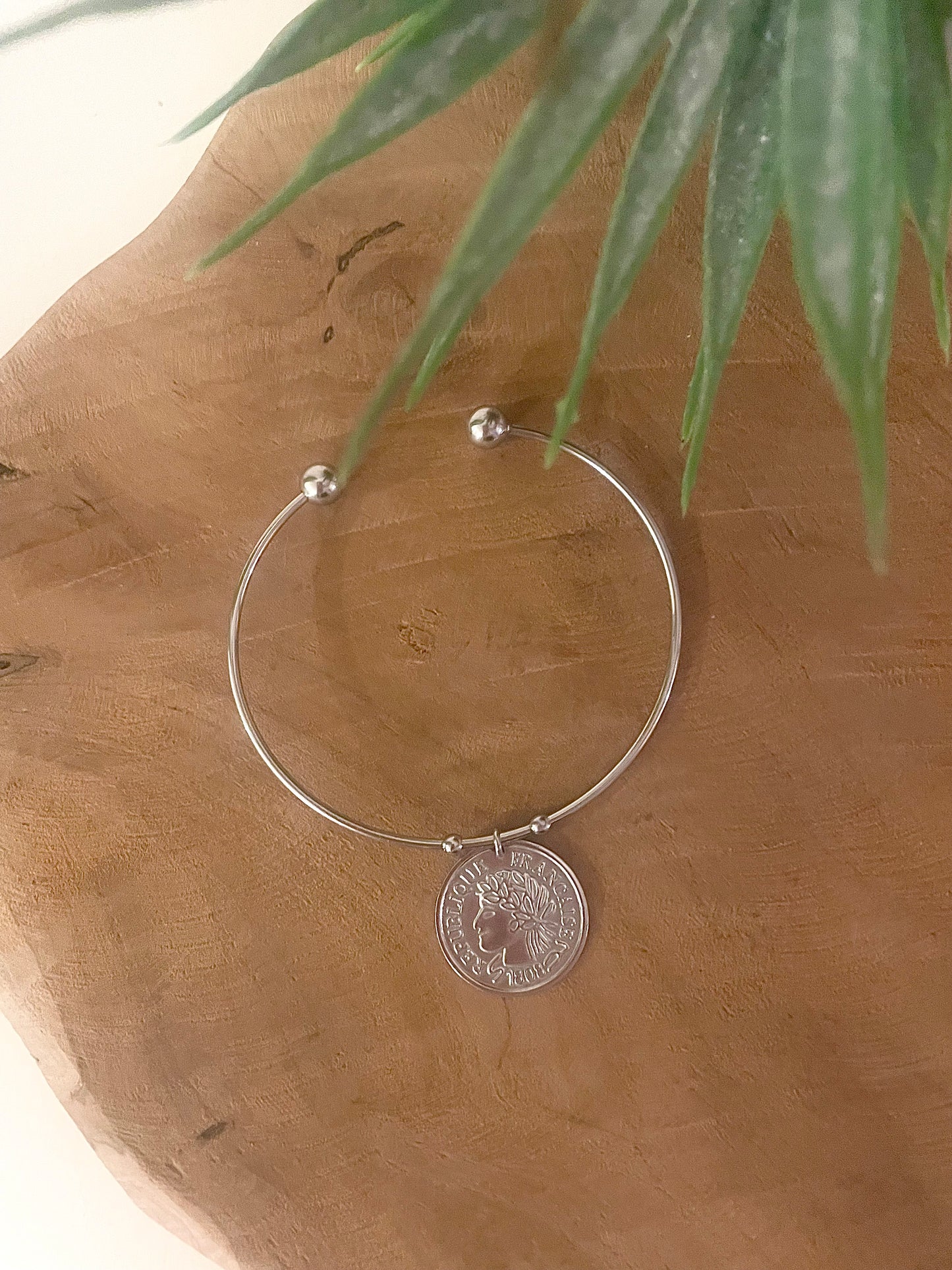Bracelet jonc monnaie française argenté