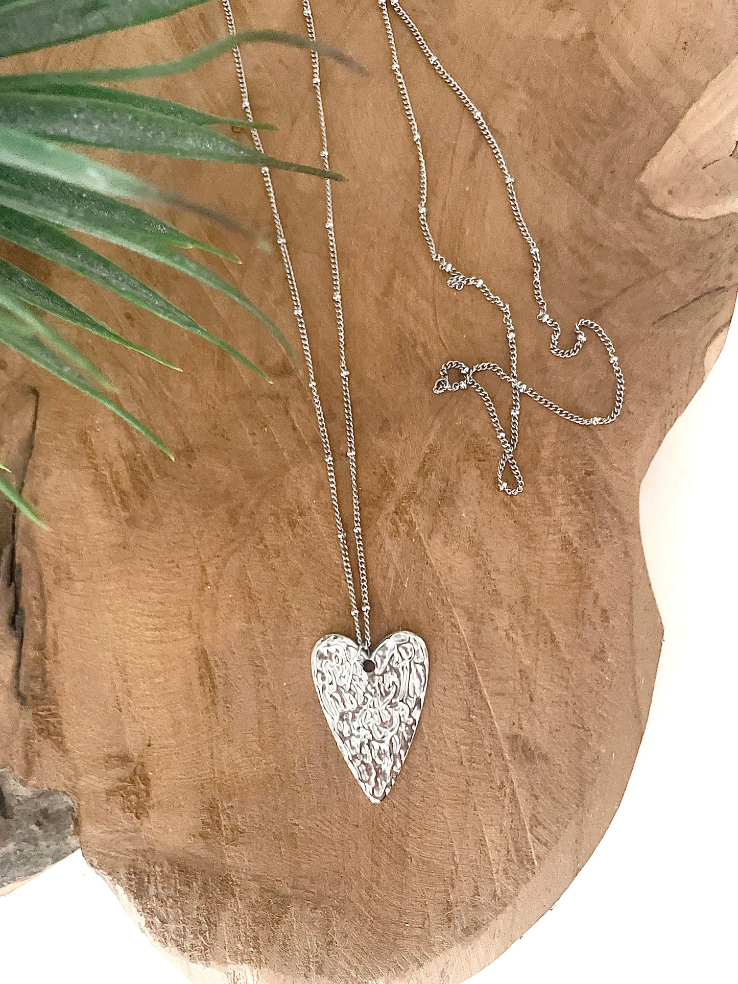 Sautoir coeur martelé argent assemblage france