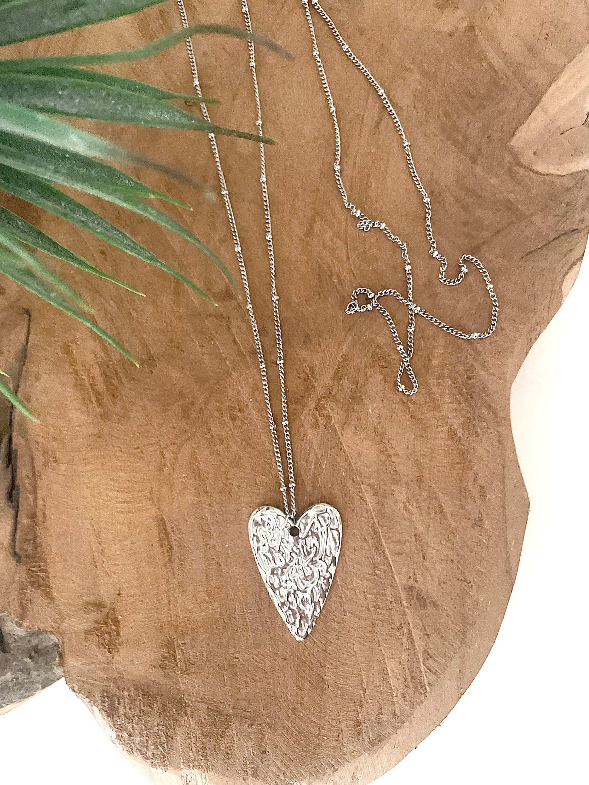 Sautoir coeur martelé argent assemblage france