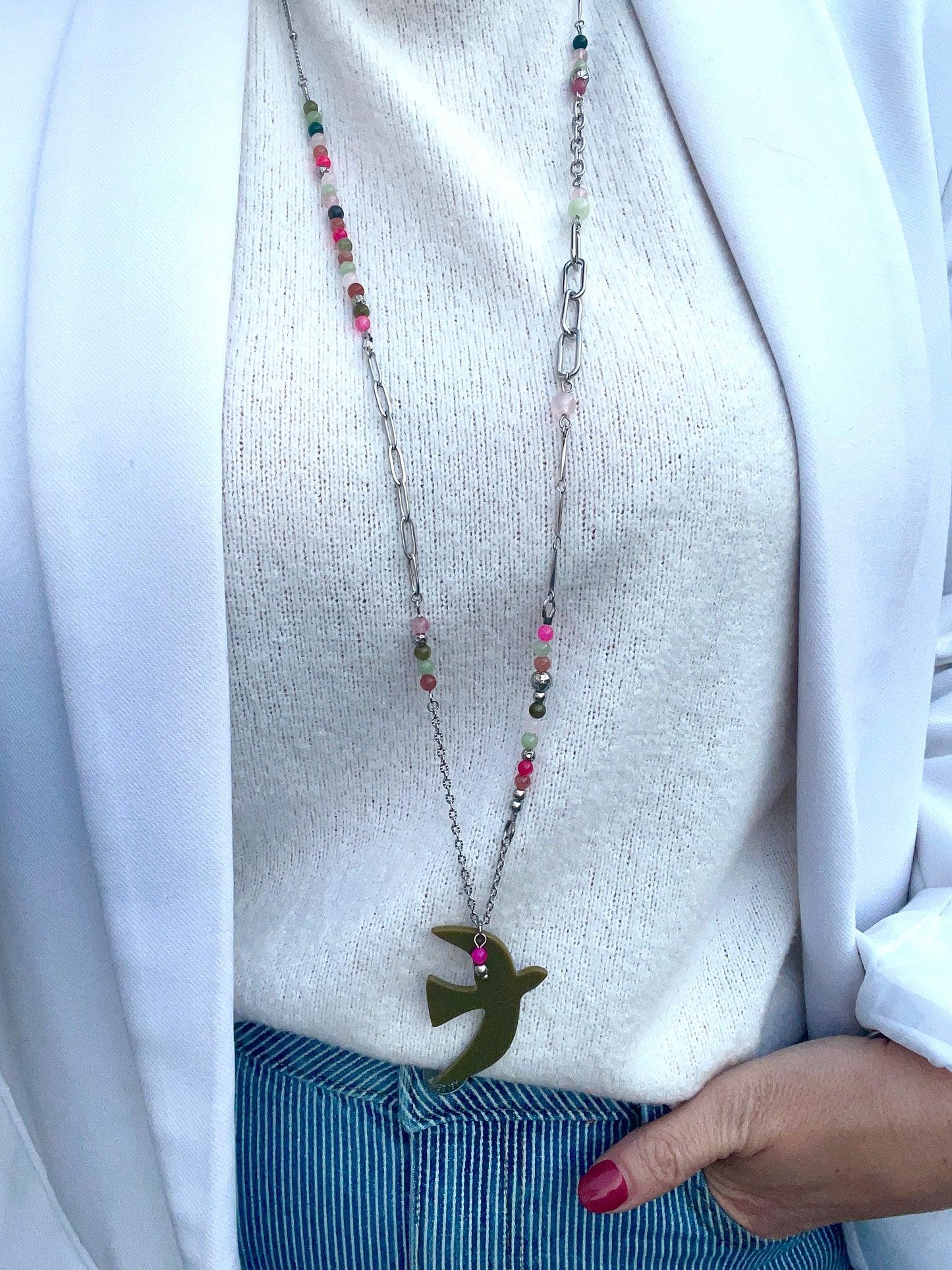 Porté sautoir acier inox argent pendentif oiseau kaki et pierres naturelles quartz rose vert