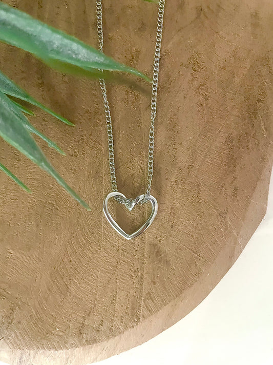 Collier court pendentif coeur argent ajouré