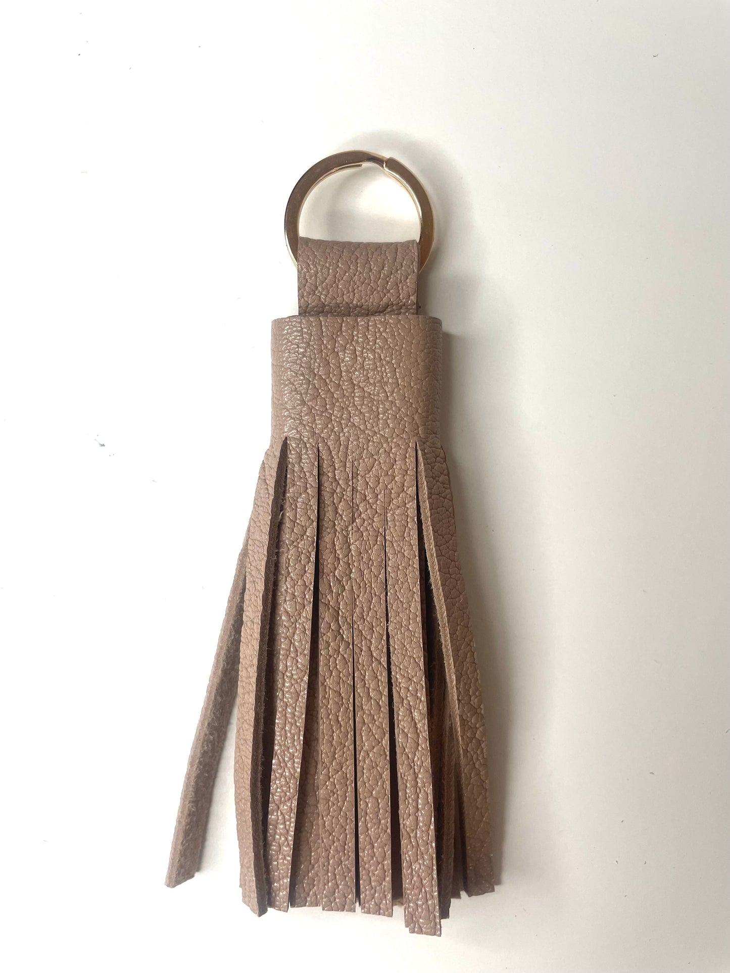 Pompon CELESTINE 100% cuir fait main divers coloris bijou de sac porte-clefs grigri