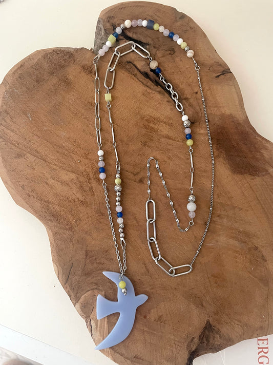 Sautoir fait main thème liberté argenté et pendentif bleu ciel oiseau 
