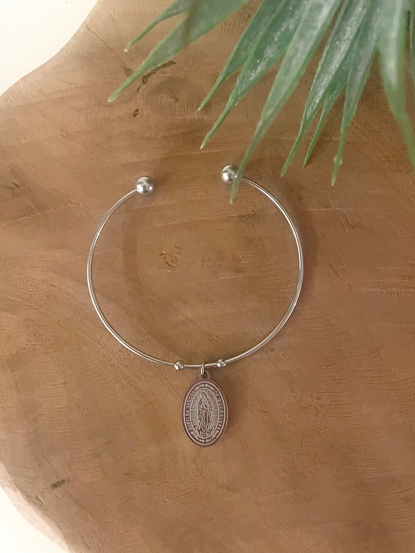 Bracelet jonc vierge argenté