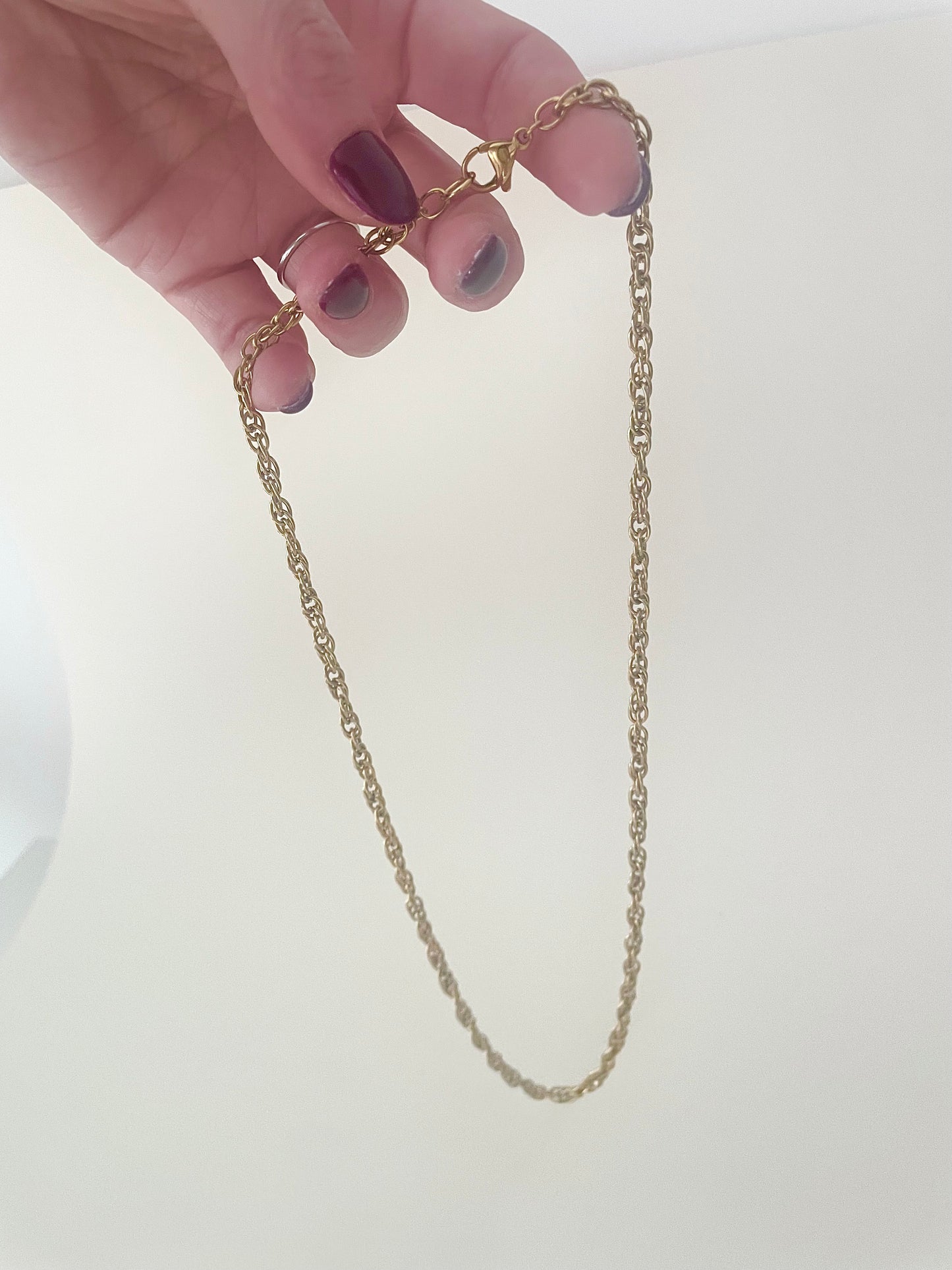 Collier doré chaîne maille singapour