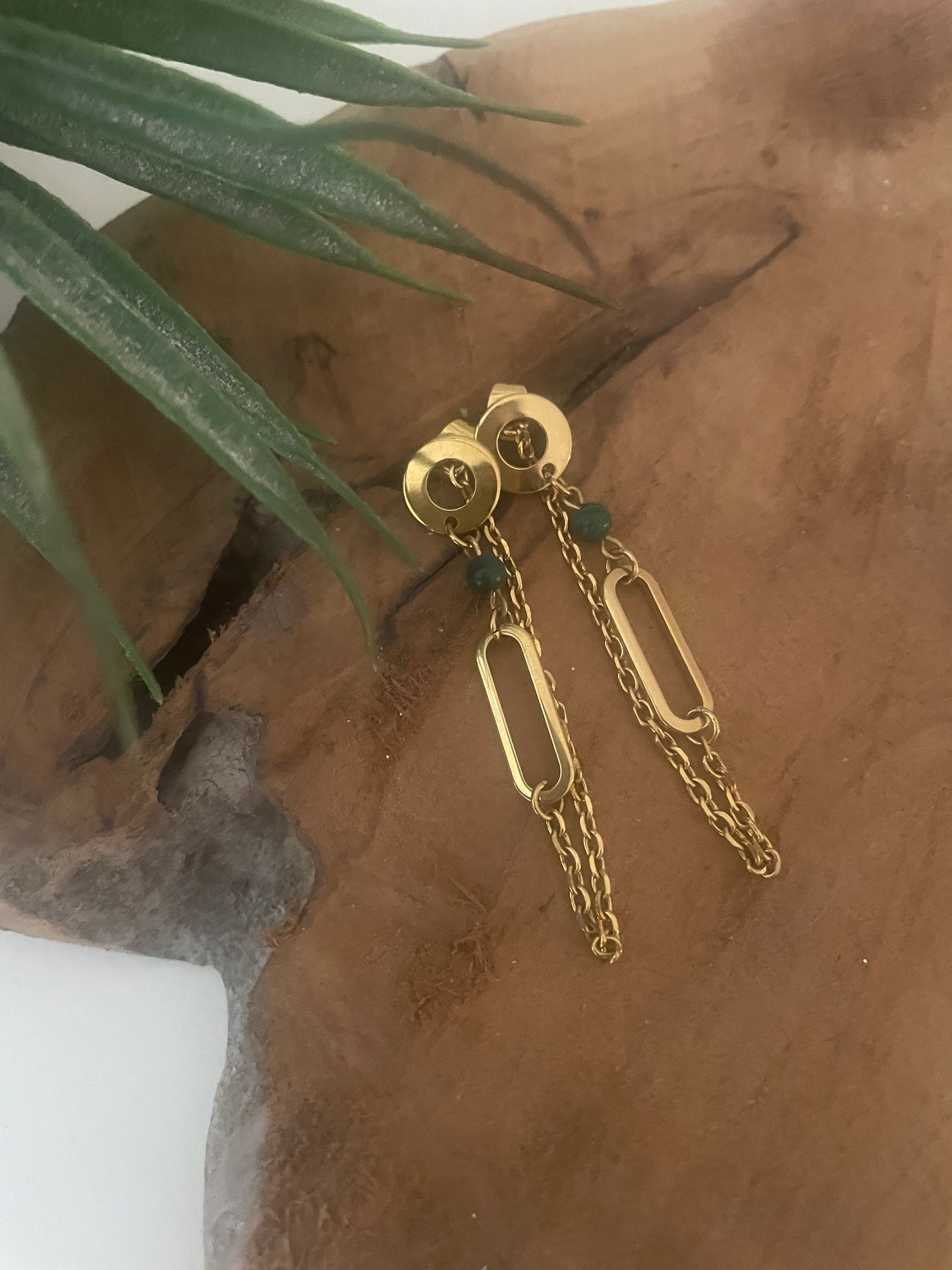 Boucles pendantes 2 en 1 dorées et malachite verte