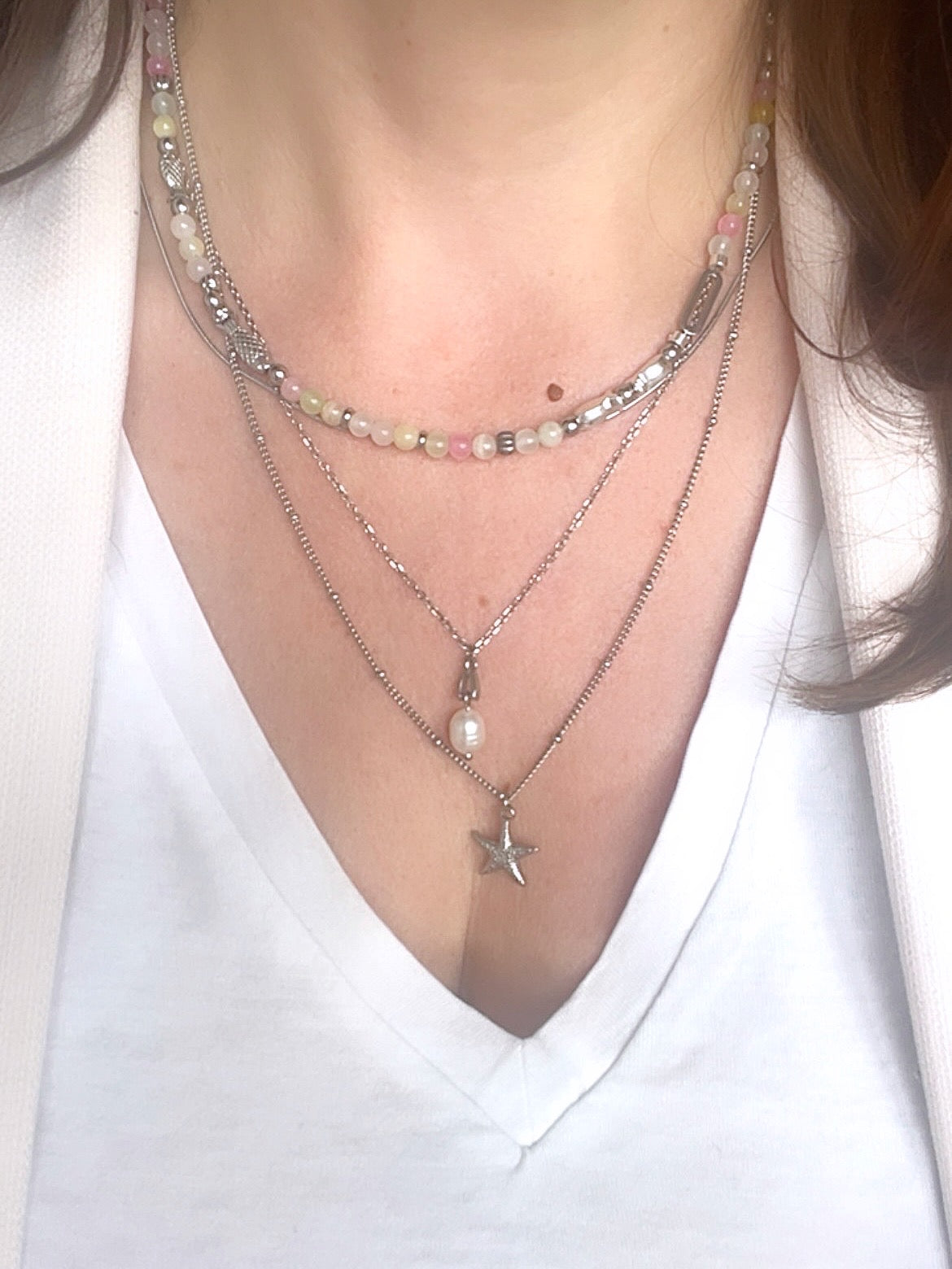 Collier court - ras de cou le poisson Jeanne en pierre naturelle de jade pastel et argenté