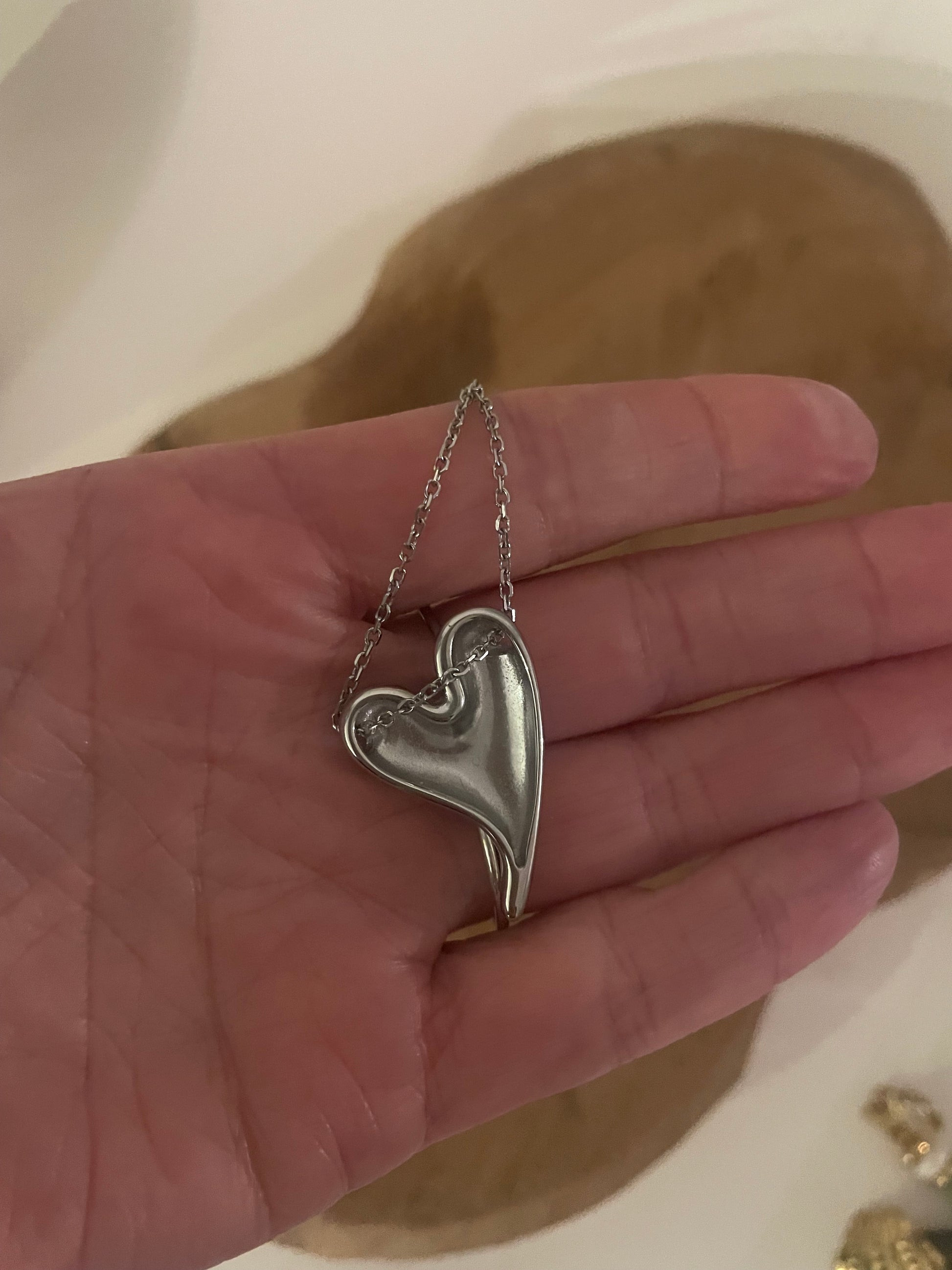 arrière pendentif coeur argenté minimaliste 