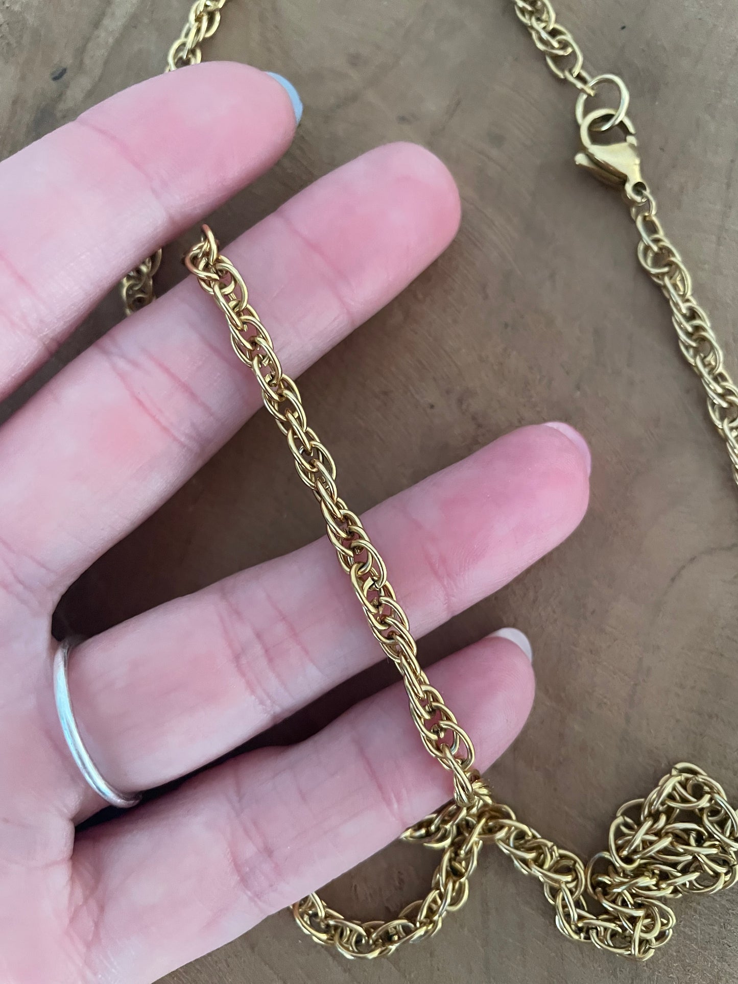 Collier doré chaîne maille singapour