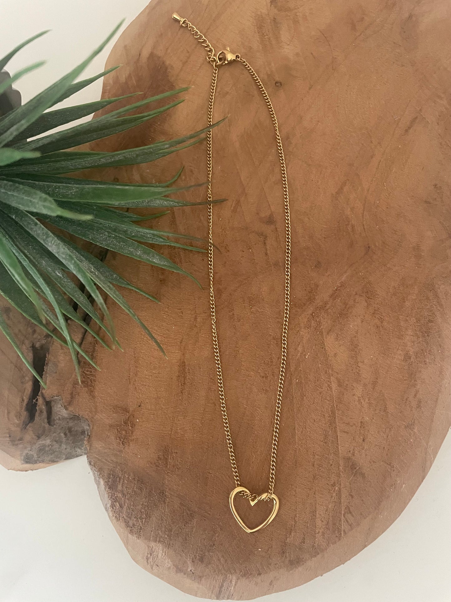 Collier ras de cou coeur doré maille gourmette