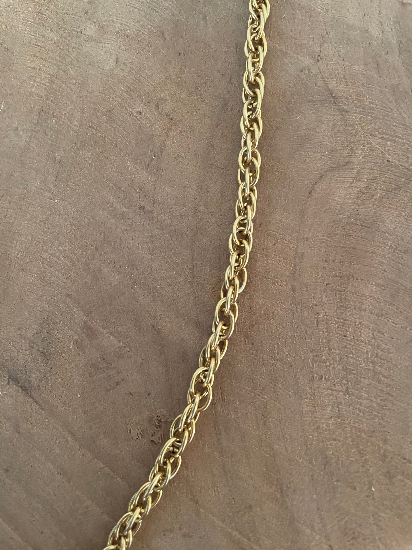 Collier doré chaîne maille singapour