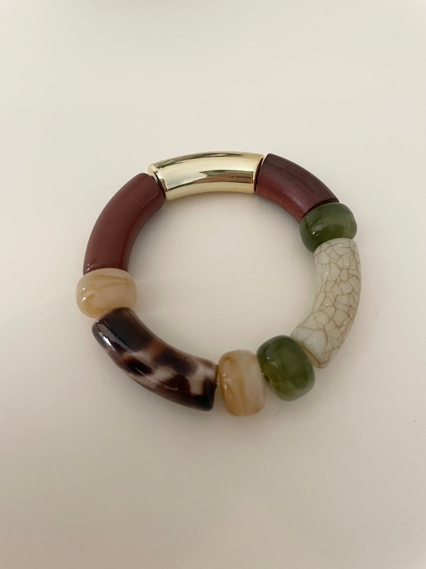 modèle 5 bracelet LILIANE bois léopard vert et beige détail