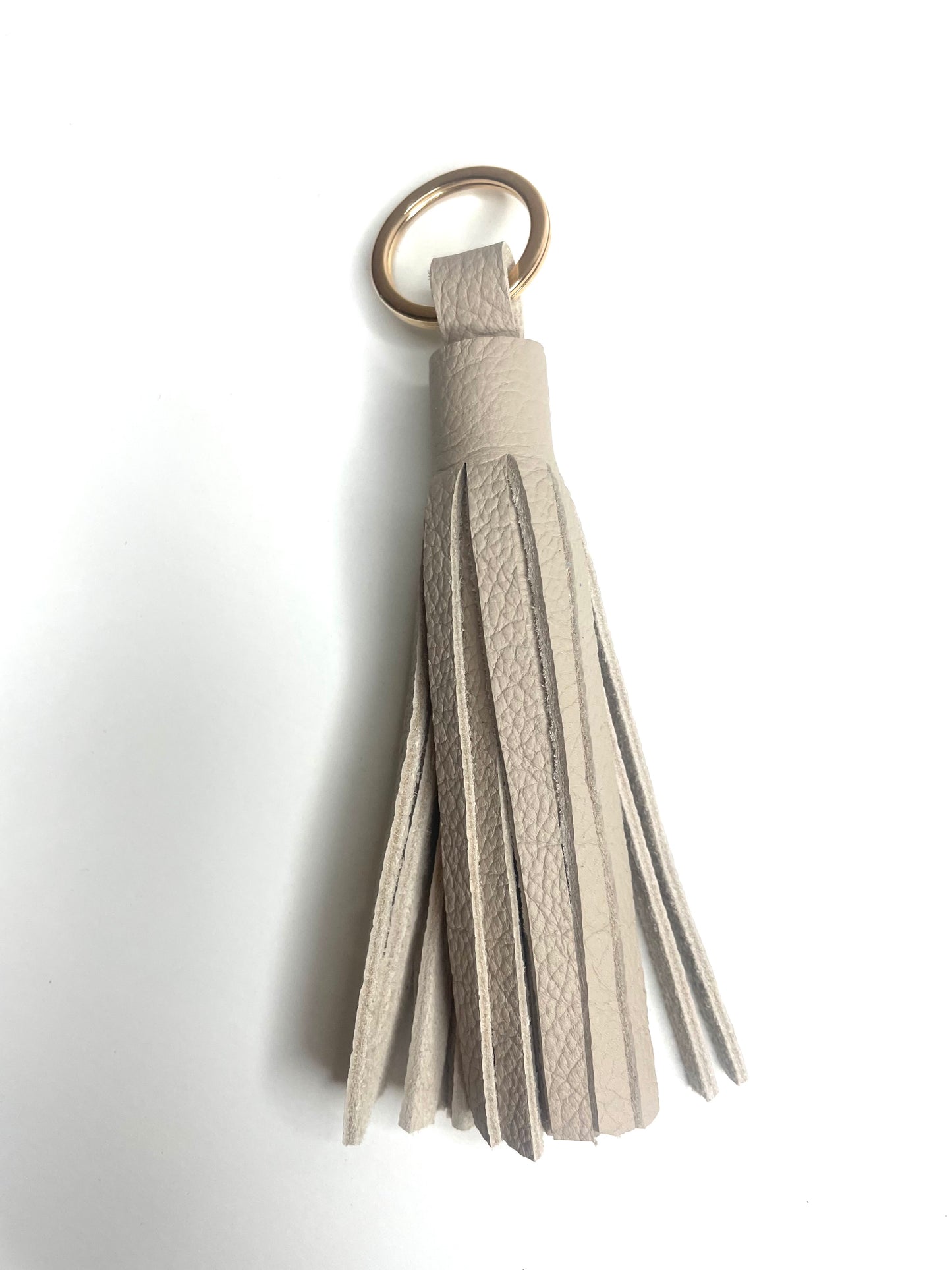 Pompon CONSTANCE cuir beige 