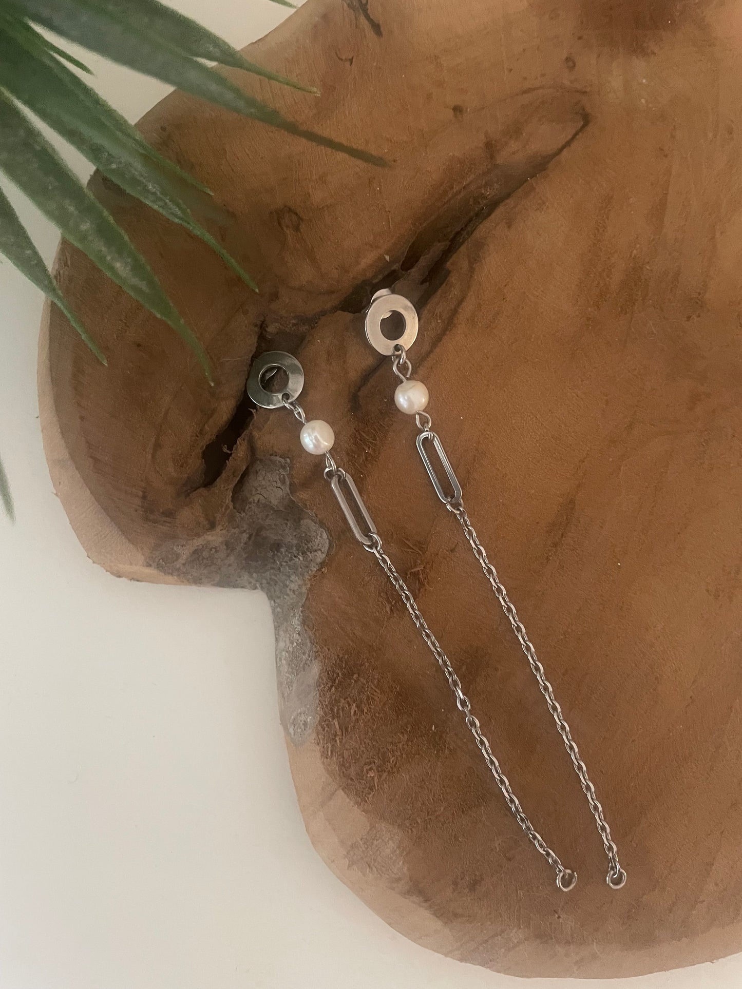 Boucles pendantes argent et perle eau douce version longue soirée