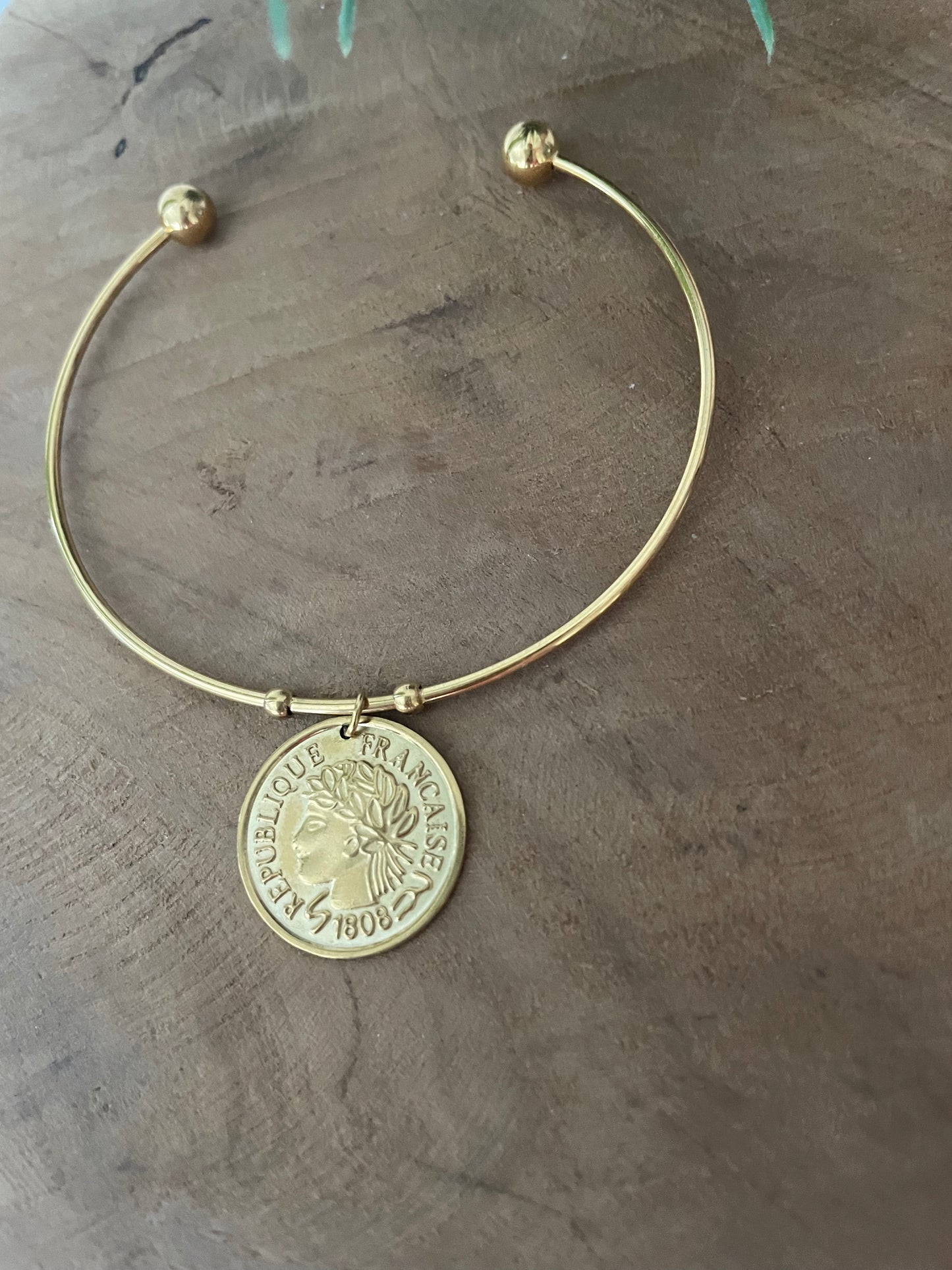 Bracelet jonc monnaie française doré