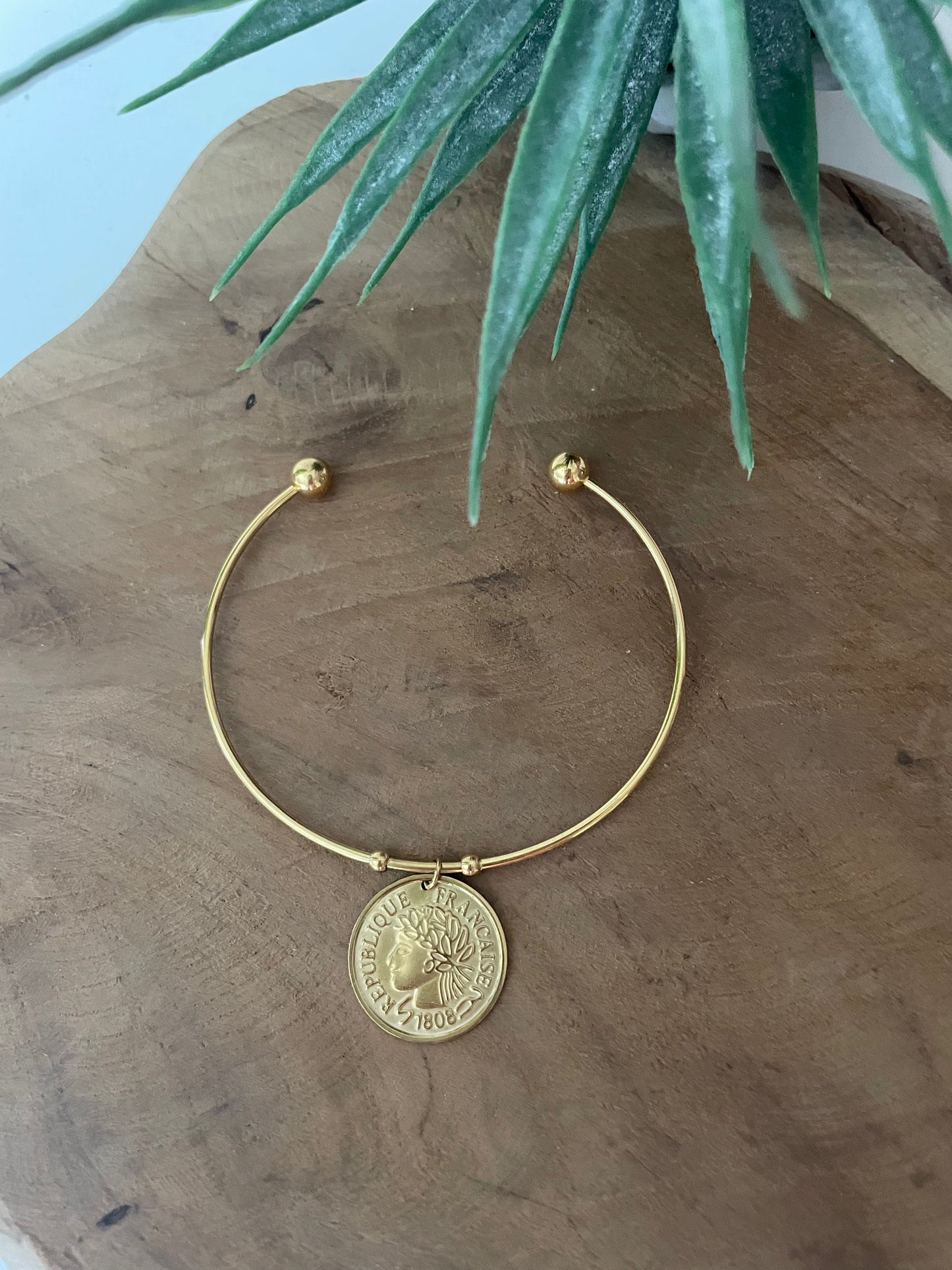 Bracelet jonc monnaie française doré