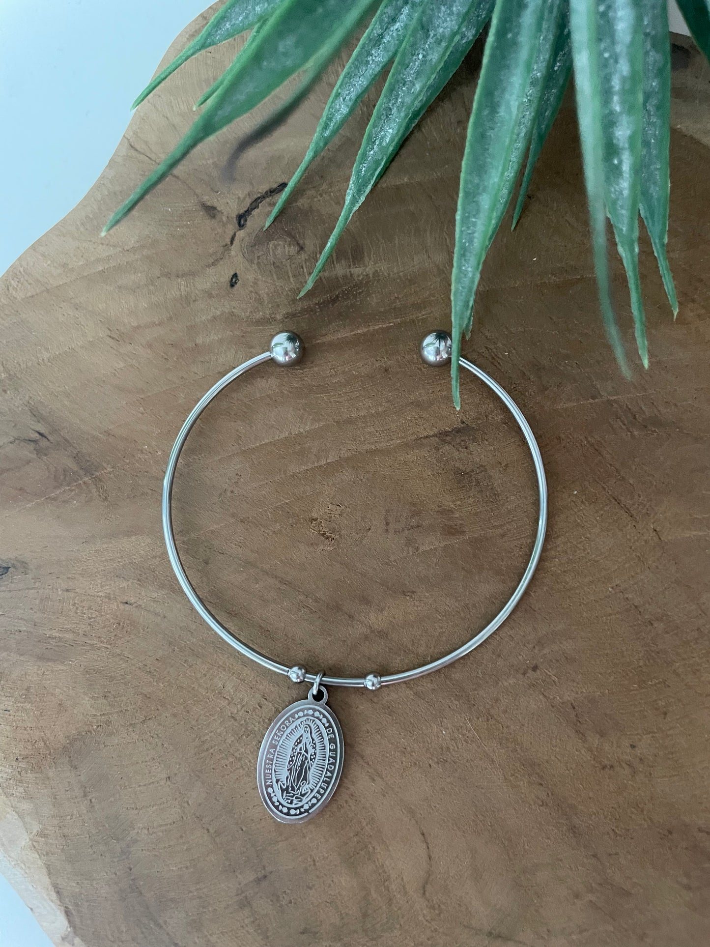 Bracelet jonc vierge argenté